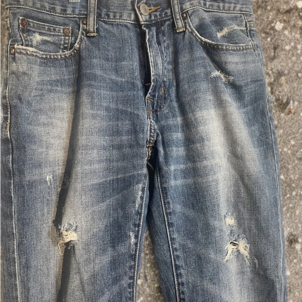 American Eagle Outfitters Men's Faded Blue Jeans Size 29 x 32